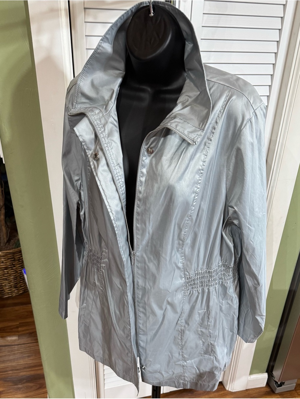 Chico's Collection Silver-Gray Lightweight Travel Rain Jacket Size 3 US 16 / XL - Picture 1 of 12